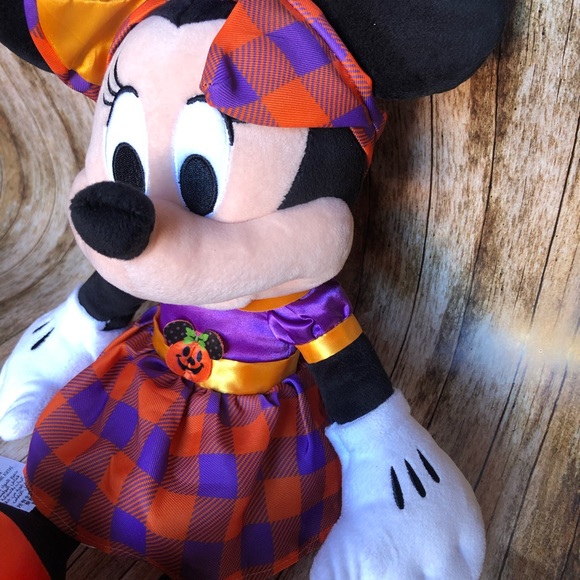 2021 Minnie Mouse Halloween Plush - Picture 3 of 5